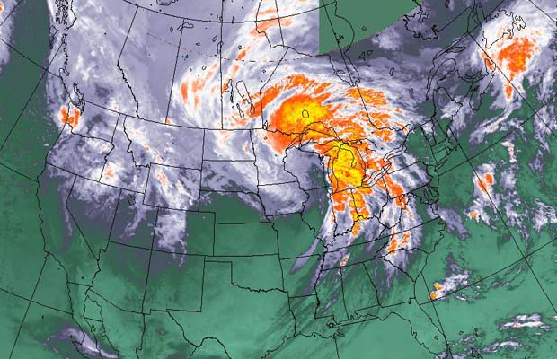 IR satellite image of the massive storm system heading north to Canada ...